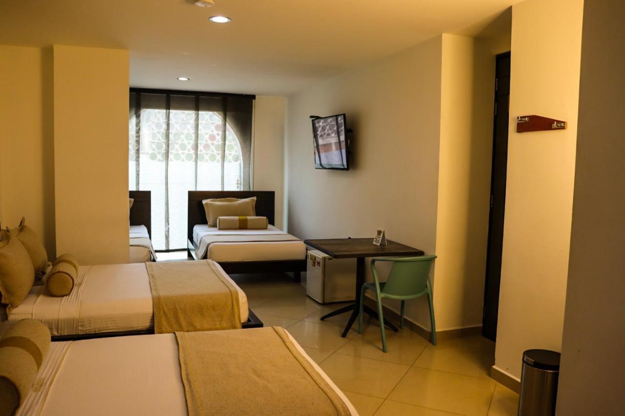 Hotel Medellin Gold Экстерьер фото