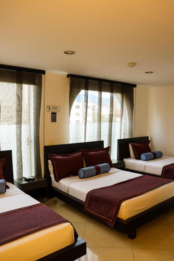 Hotel Medellin Gold Экстерьер фото